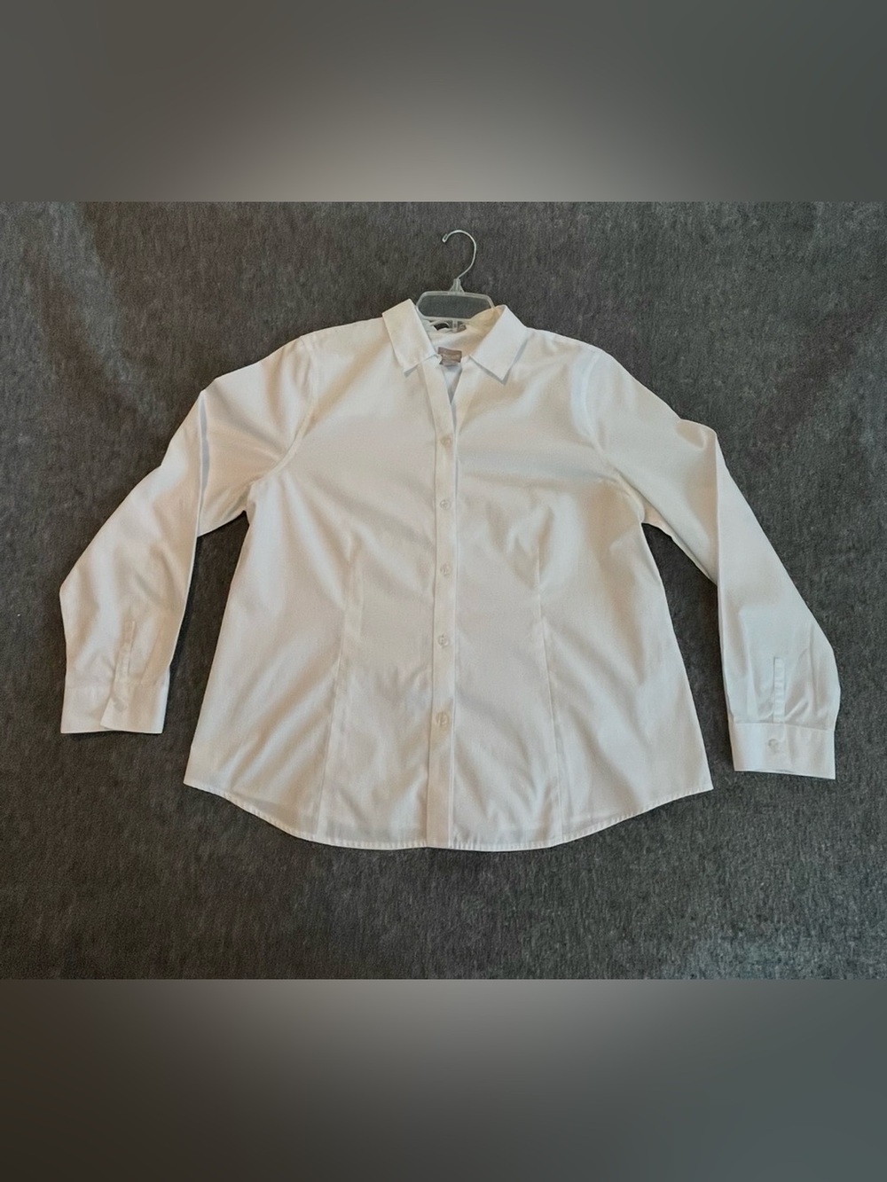 Chico's Women’s White Wrinkle-Resistant Long Sleeve Blouse Size 2 / Large EUC - Picture 10 of 12